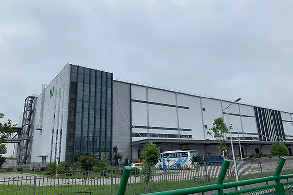 Extensive Project Experience with Tailored Solutions