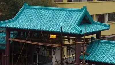 Antique-Style Color-Coated Steel Roofing Tiles